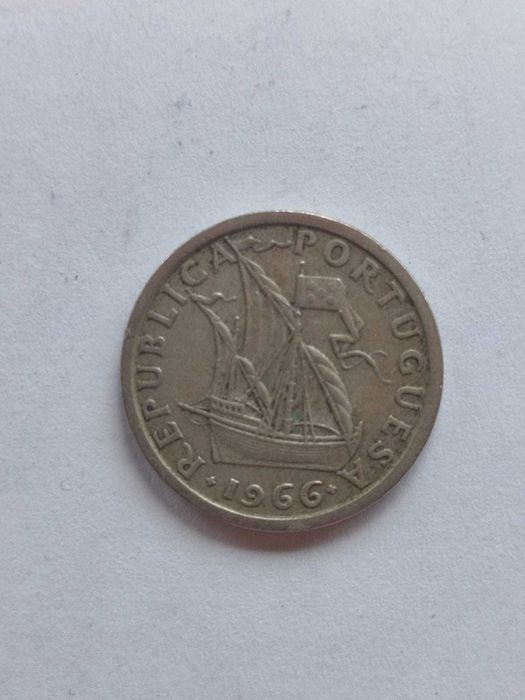 Moeda 2,5 escudos 1966
