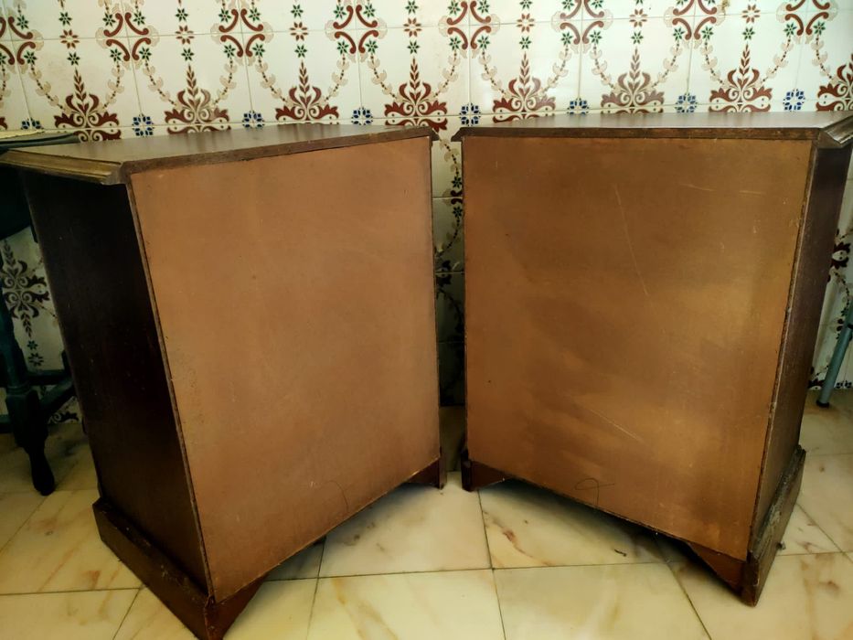 Mesas de cabeceira + cama