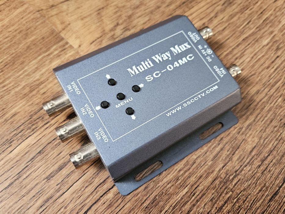 4-kanałowy mini poczwórny multiplekser wideo E-Q404MC, SC-04MC