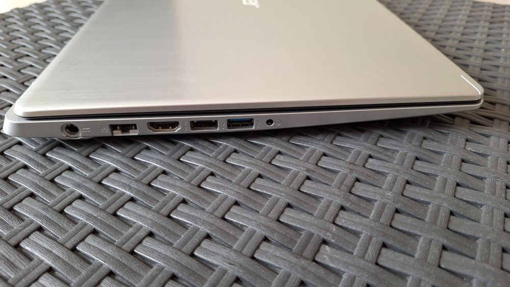 Acer Aspire 5 15.6″ FHD 4/128Gb  Ryzen 3 3200U
