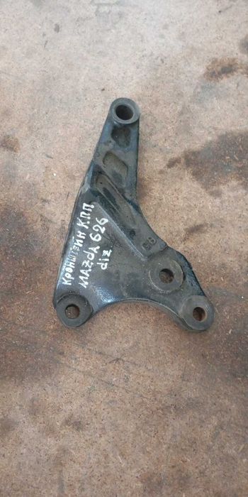 подушка. кронштейн мкпп мазда 626 компрекс дизель 2,0