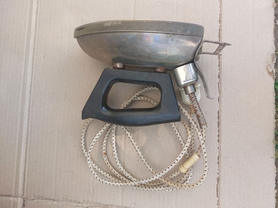 Утюг часів срср. 1955р.