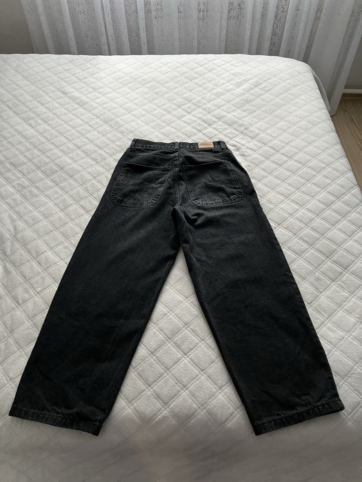 Чорні жіночі джинси