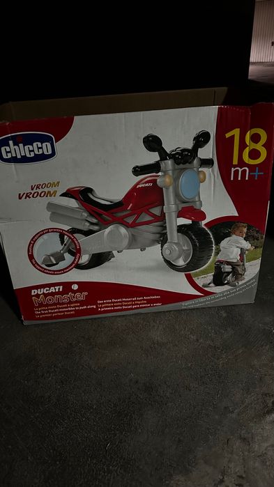 A mota Chicco 20€