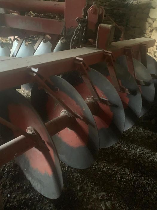 Grade de discos 16/22 com abertura hidráulica