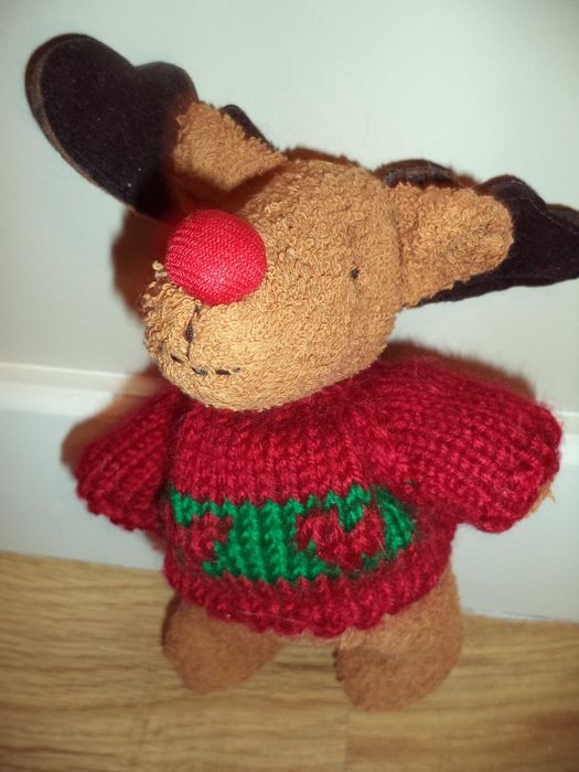 Peluche rena com camisola