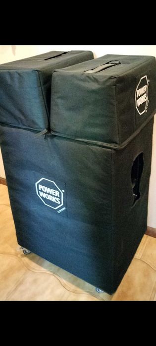 Sistema som triflex HK Power Works amplificado.