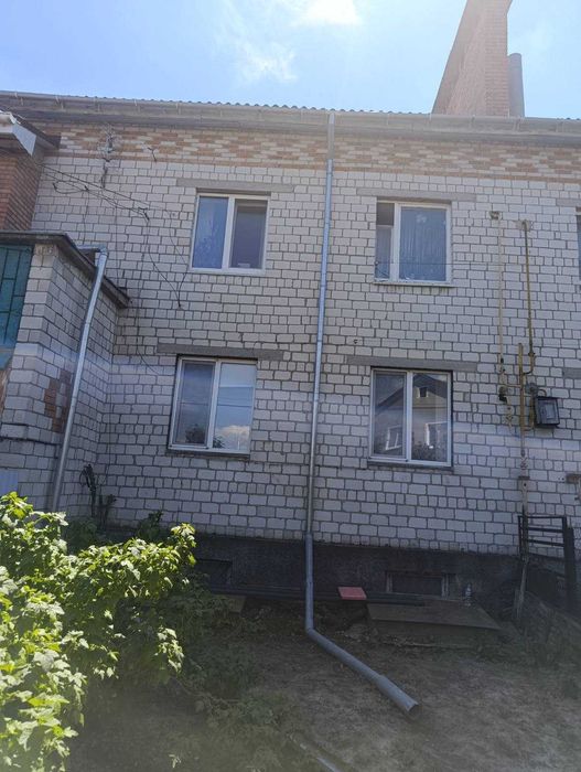Продам 2-поверховий будинок на вул. І. Федорова 1082 - View 4