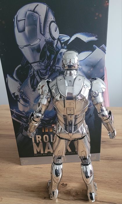 Hot toys 1/6 Iron Man Mark 2 2.0 MMS733