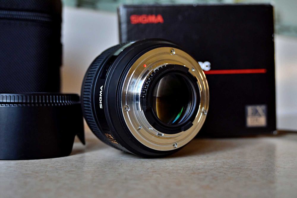 Obiektyw SIGMA 30mm F1,4 EX DC SLD NIKON F
