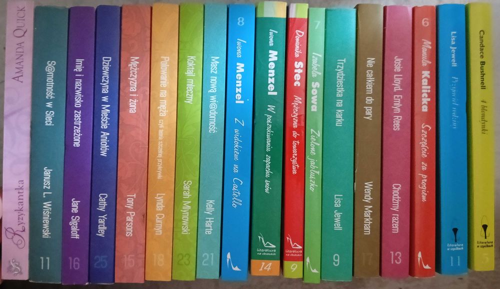 Zestaw książek z serii literatura na obcasach i w spódnicy