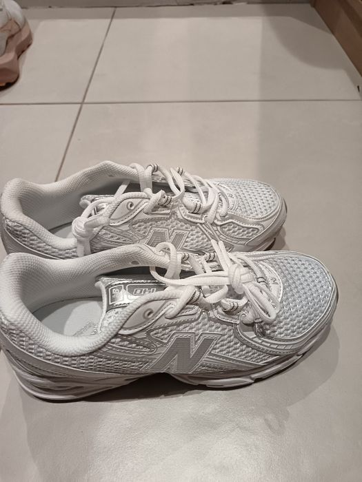 New Balance 740 White