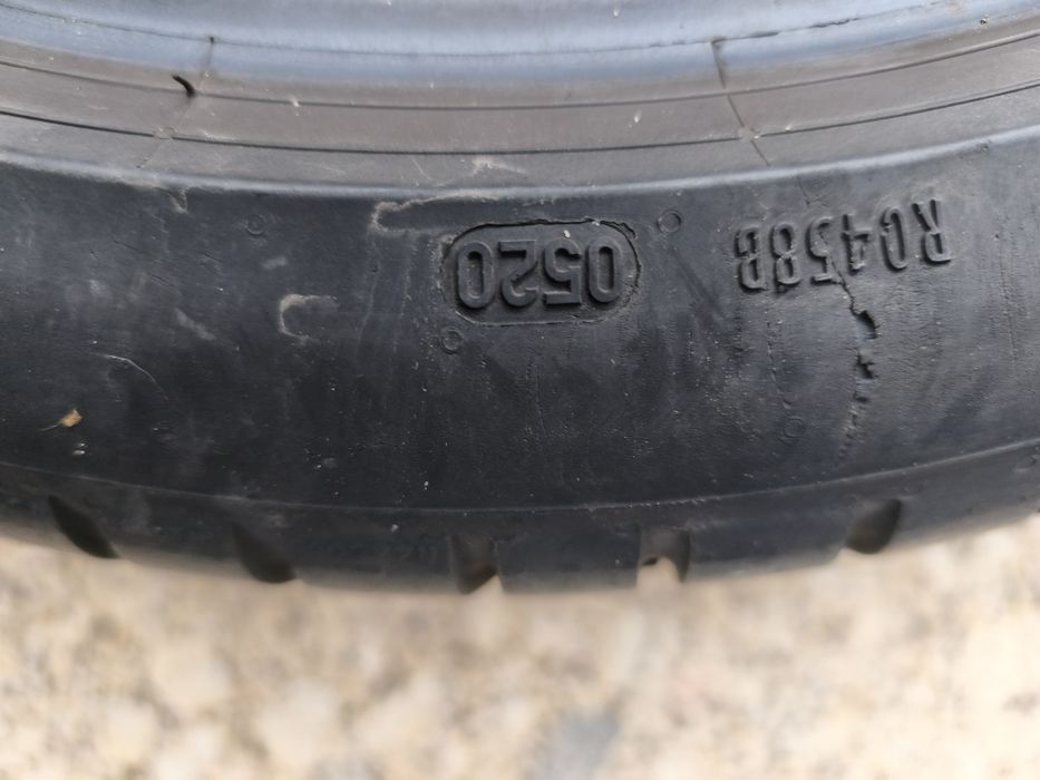 Jogo Pneus Premium 2  Pirelli e 2 Dunlop 205 45 R17  27.5eu cada