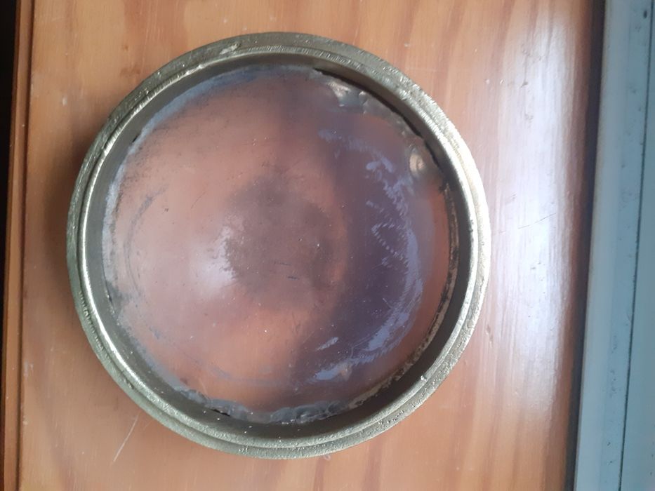 Peça em latão com vidro olho de boi para Lampião antigo diâmetro 10cm