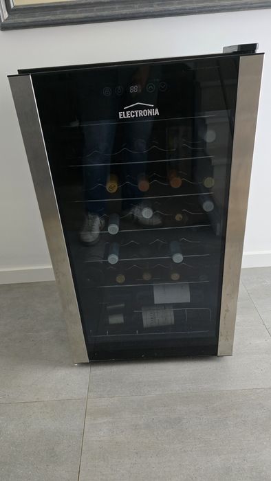 Arca de vinho 32 garrafas