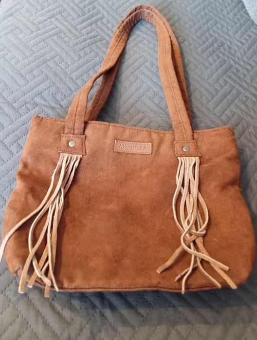Zamszowa torba shopper z frędzlami AMPHORA – styl boho / camel