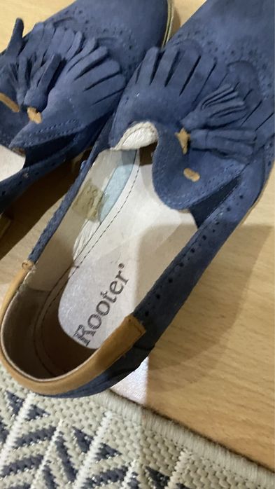 Sapato para senhora em camurça azul