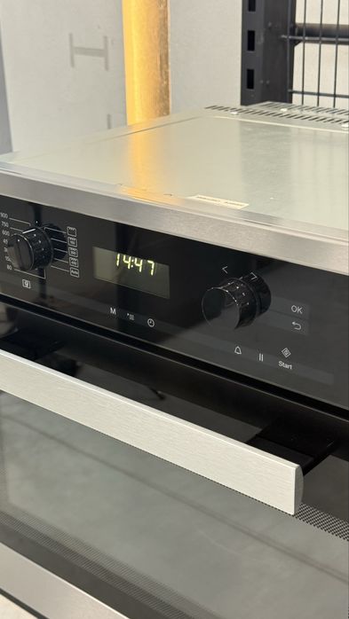 Вбудована мікрохвильовка M6262.
