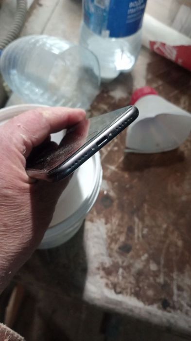 Продам iphone 8/64