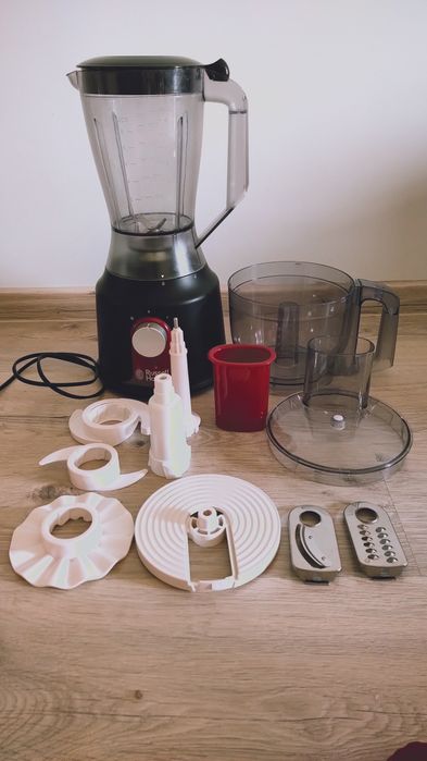Robot kuchenny Russell Hobbs z akcesoriami