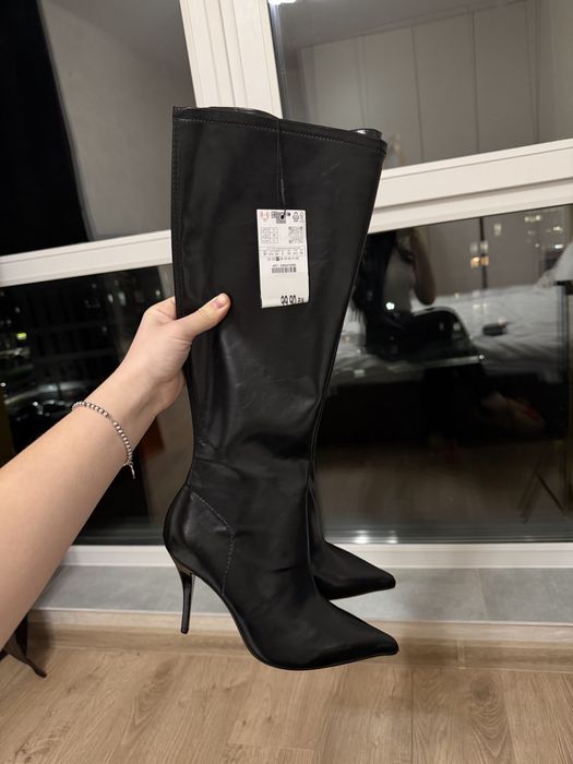 Zara 37 розмір нові чорні чоботи весна осінь