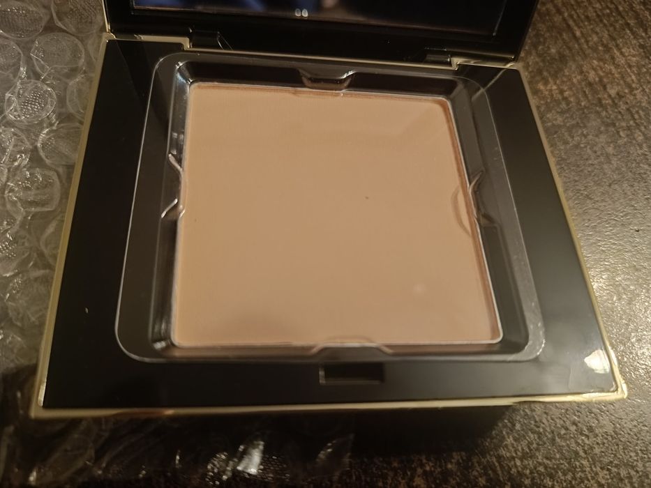 Puder prasowany  Luxe Avon fair silk unikat