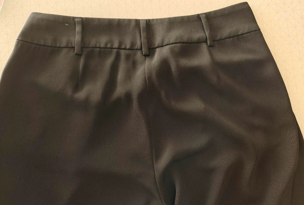 Calças Pretas da Decenio - NOVAS