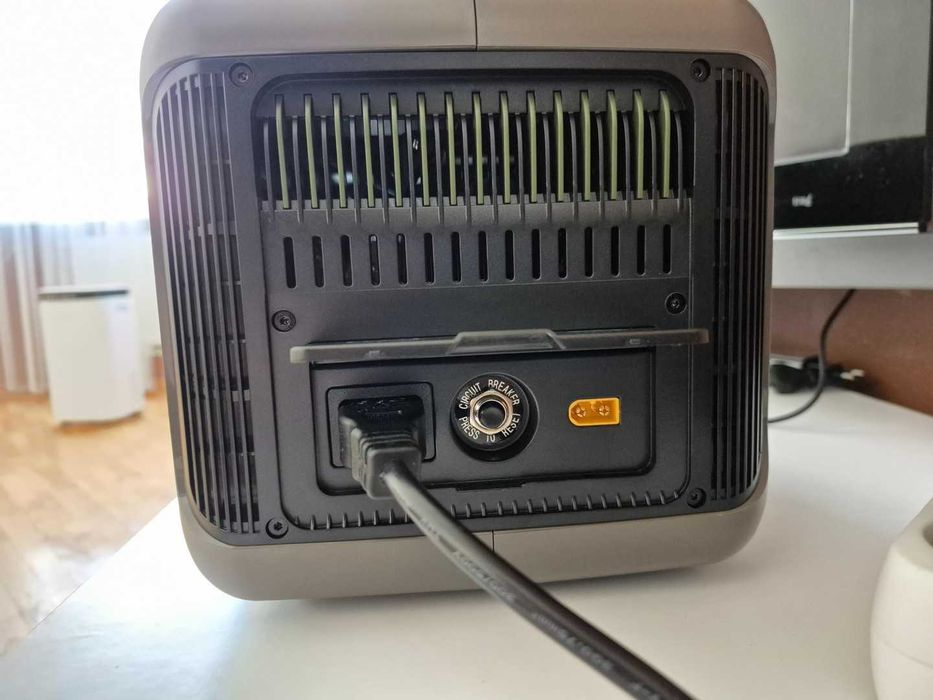 В наявності. Зарядні станції Allpowers R600, 600Вт/1200Вт, 299 Вт*г