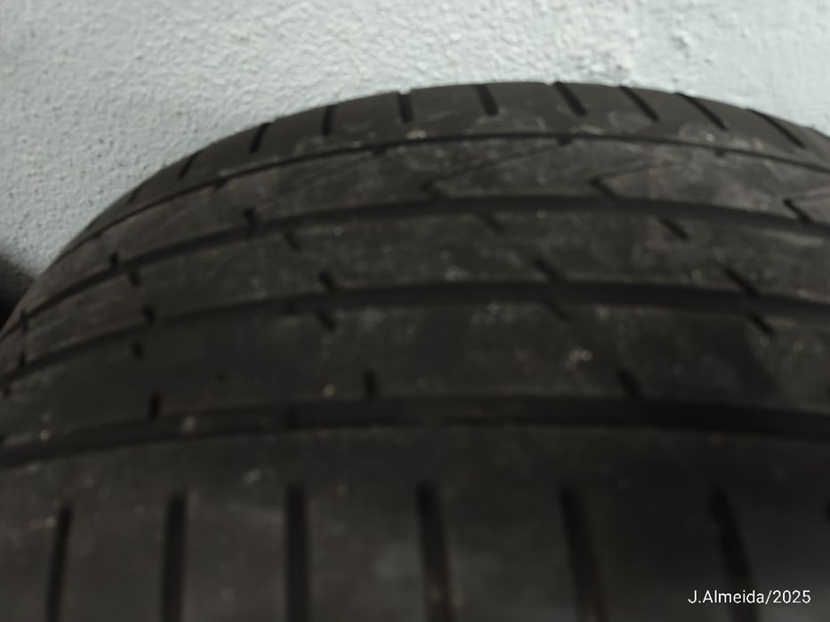 Jantes Mercedes com pneus