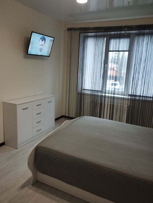 ЖК"Версаль Парк" 1 кімнатна нова квартира від власника с балконом.