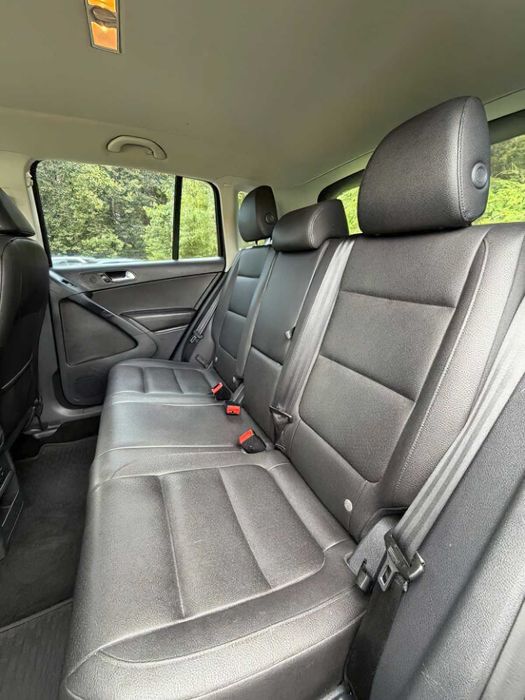 Volkswagen Tiguan      2016