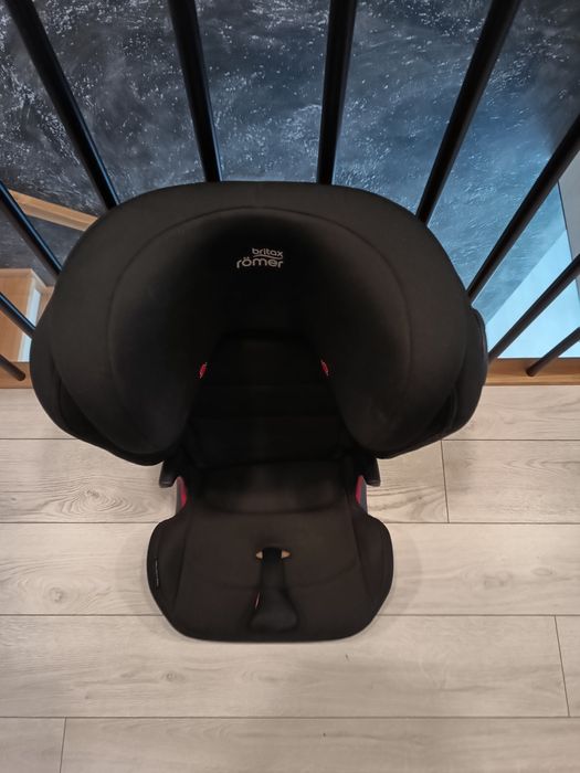 Fotelik samochodowy Britax Römer Kidfix III M ISOFIX 15–36 kg – stan bardzo dobry