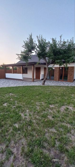 ТОРГ Продаж нового дома р-н Космос вул. Романтична