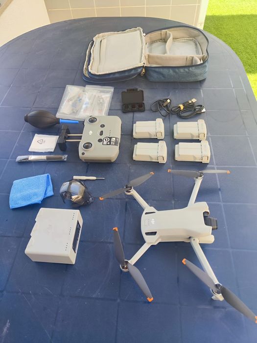DJI Mini 3 – Kit Completo, Impecável, Comprado em Abril e Sem Acidentes
