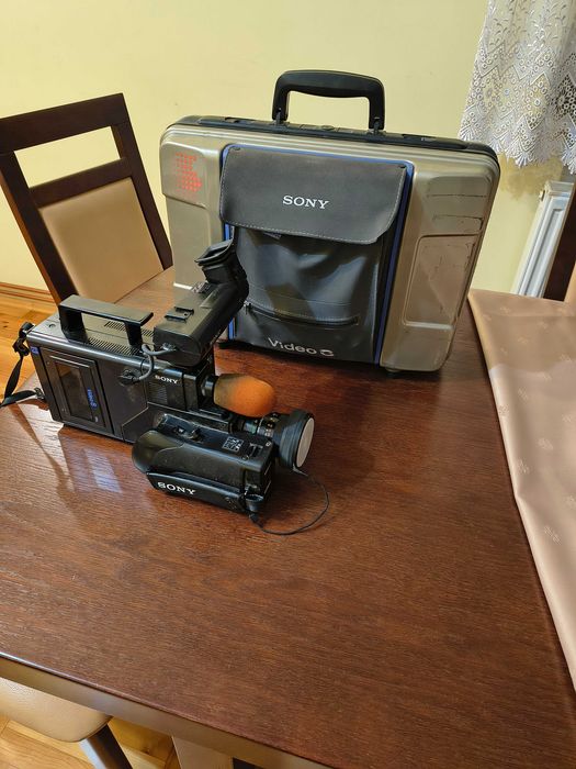Kamera Video8 - SONY CCD-V8E - 8mm - Komplet Vintage - walizka - Sprawna - Retro HI8