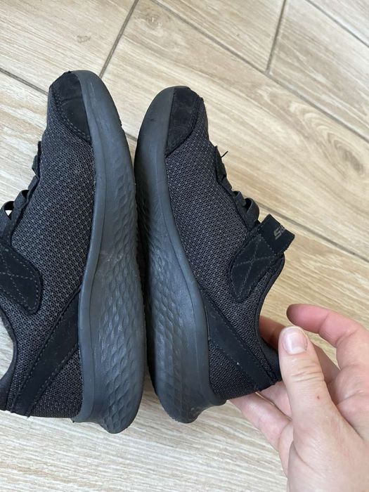 Кросівки skechers 31р