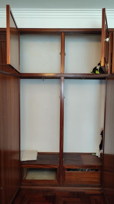 Armário embutido já desmontado