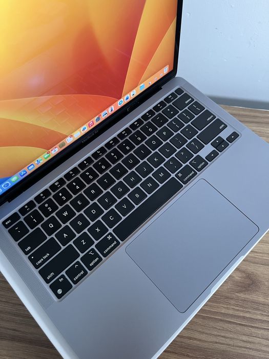 MacBook Air 13 M1 256 gb 2020