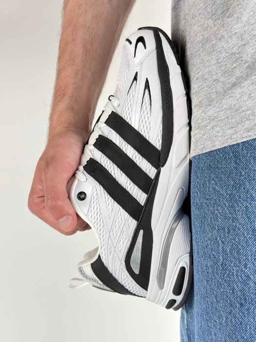 Кросівки Adidas Adistar Cushion White Black чоловічі 41,42,43,44,45