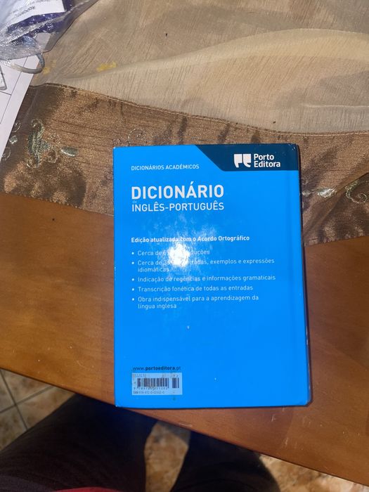 Vendo dicionario portugues-ingles da porto editora