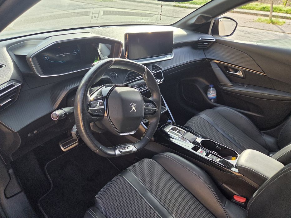 Pegueout E 208 GT