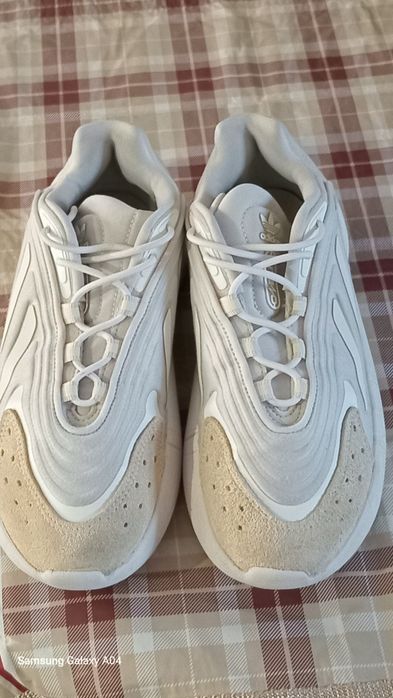 Жіночі кросівки Adidas Ozelia, розмір 38.