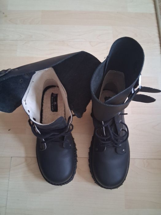 Buty taktyczne wojskowe.