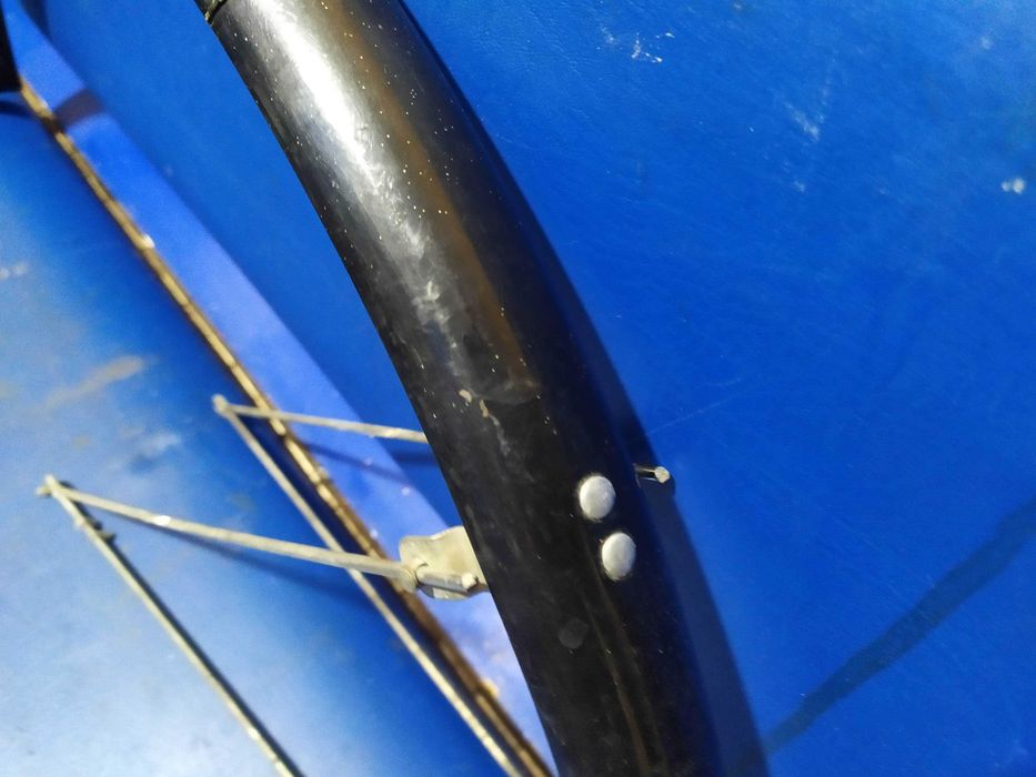 Крыло светлое-пластиковое 28й диаметр