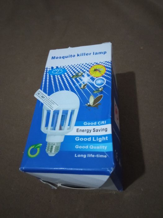 Lâmpada de LED mata mosquitos