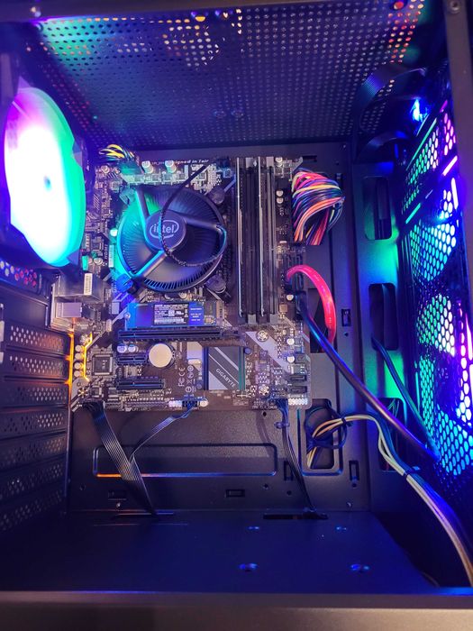 Komputer gamingowy Intel Core i5 8600 - i5 7500, DDR4, SSD M2, HDD,W11