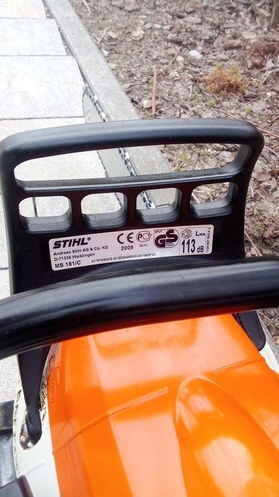 Stihl  MS 181 C moc  2 KM
