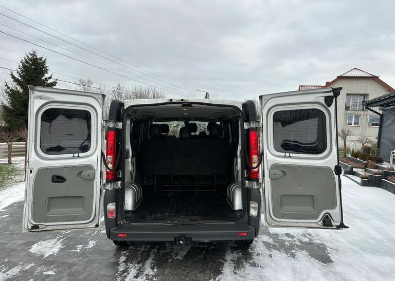 Renault Trafic Passenger