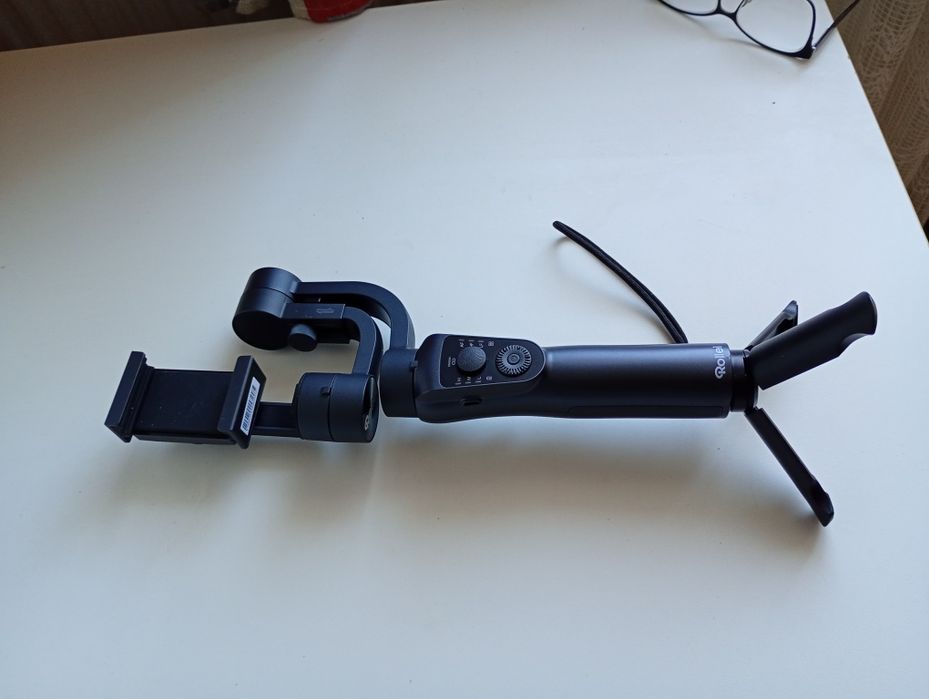 Gimbal STEADY BUTLER MOBILE 4 nowy, nieużywany.
