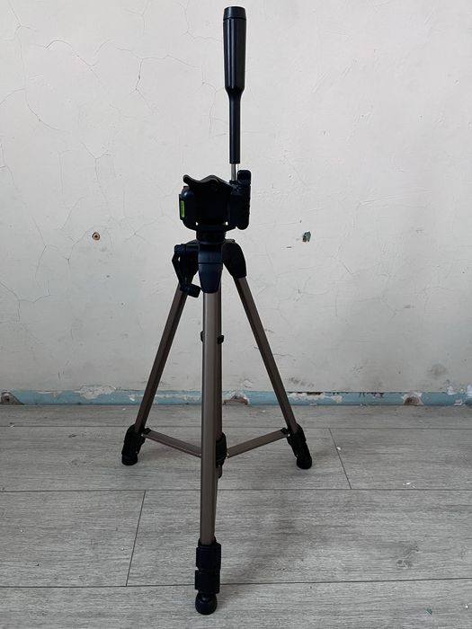 Штатив для зйомок